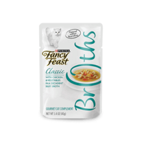 FANCY FEAST Adult Wet Cat Food with Chicken & Vegetables in a Decadent Silky Broth 40g